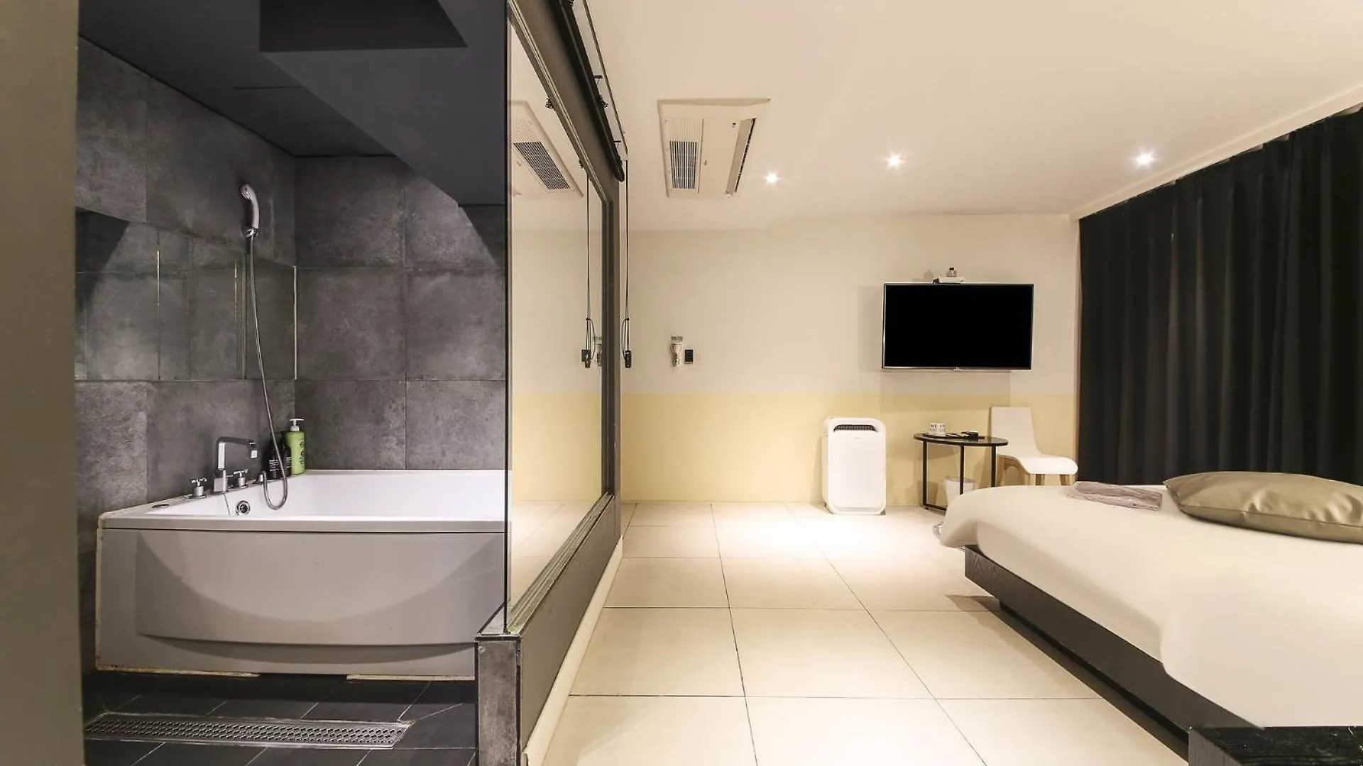 Hotel Yaja Sasang Terminal Busan 2*,